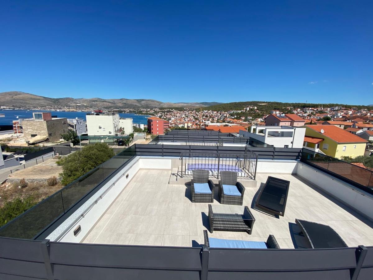 Holiday Luxury Resort Sundance Trogir Exterior photo