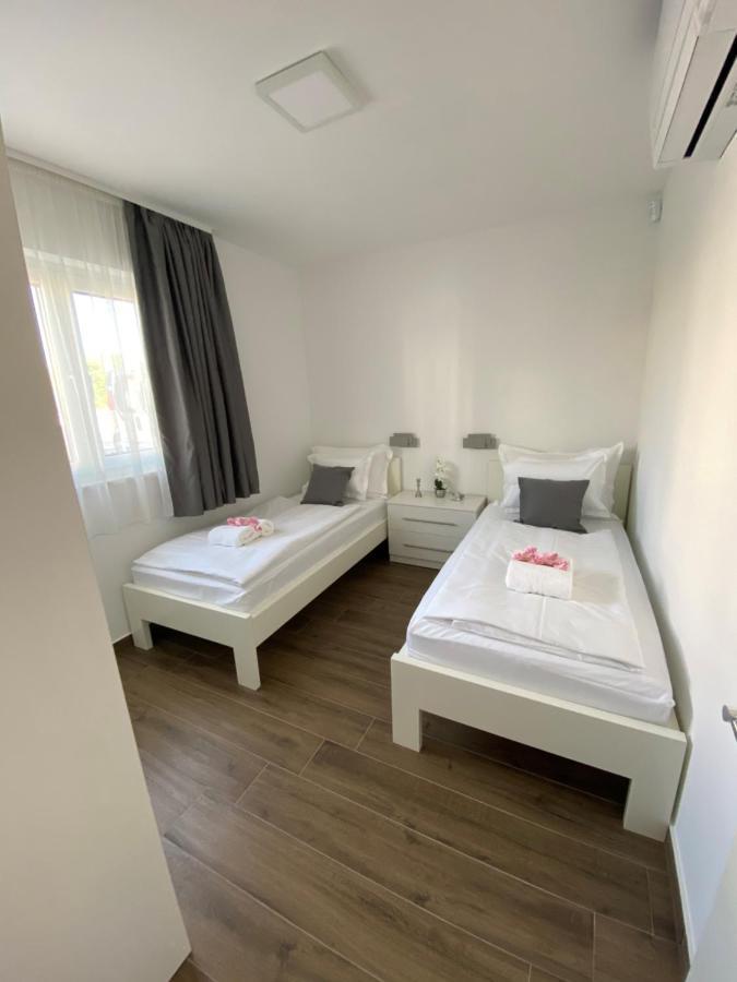 Holiday Luxury Resort Sundance Trogir Exterior photo